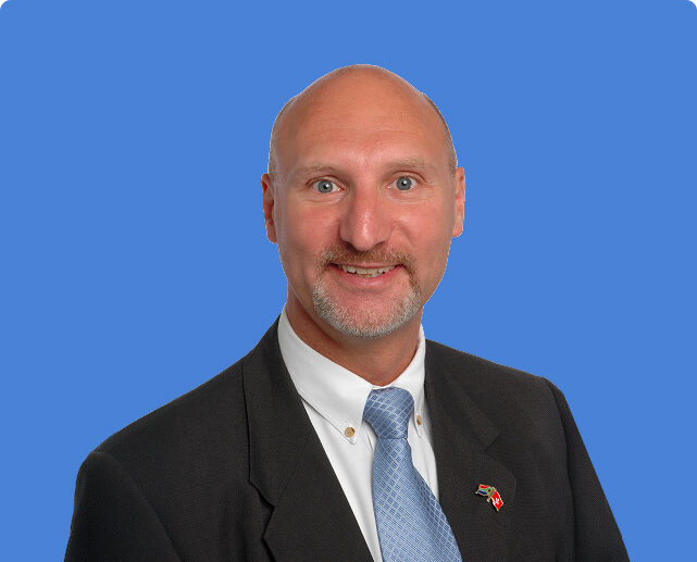 Jürg Gyr unterstützt dich dabei, deine Pflegeeinrichtung finanziell abzusichern.